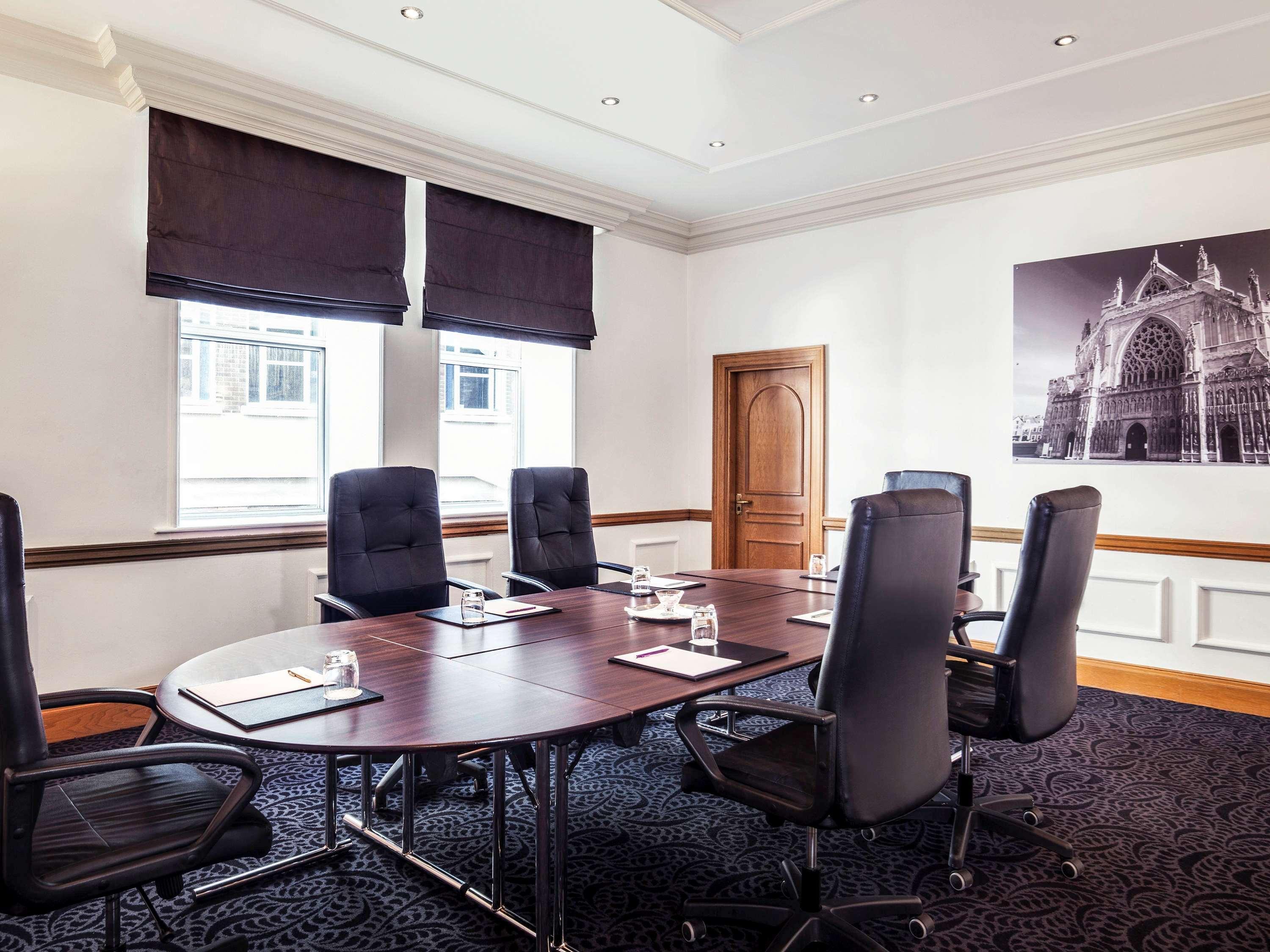 Exeter Rougemont Hotel By Sunday Экстерьер фото