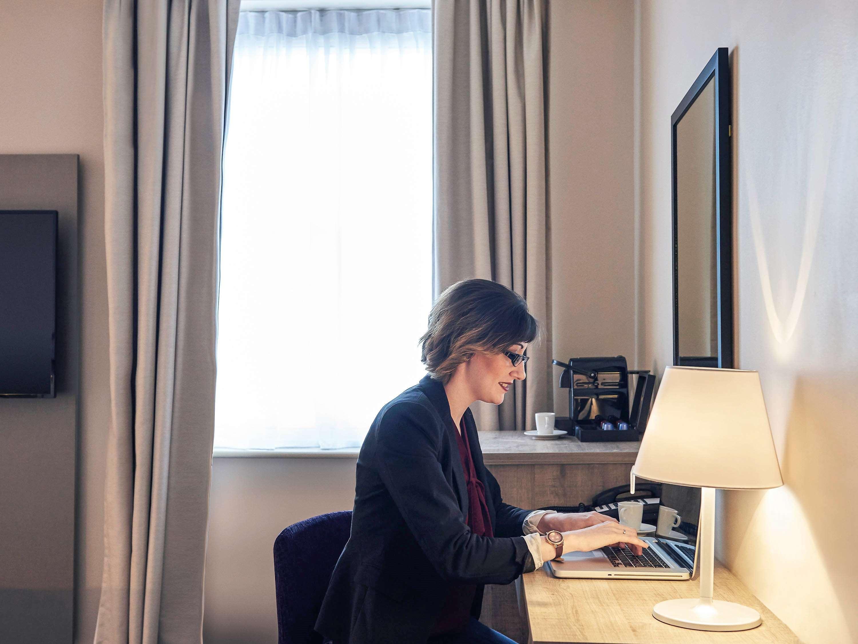 Exeter Rougemont Hotel By Sunday Экстерьер фото