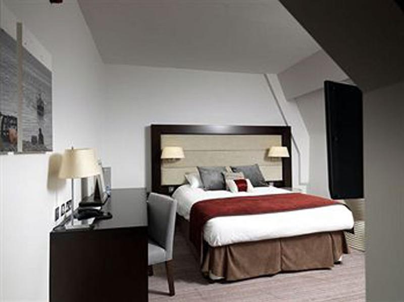 Exeter Rougemont Hotel By Sunday Экстерьер фото